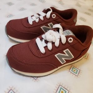 Brand New New Balence maroon sneakers for  girls